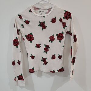 Womens Top Size Small Roses Romance Thermal Floral Whimsygoth